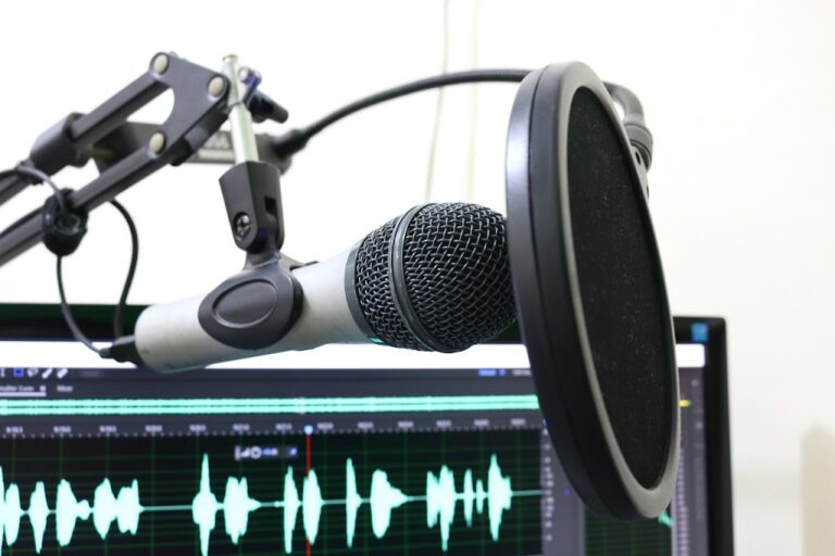 The Evolution of Podcasting and Its Connection to Digital Marketing